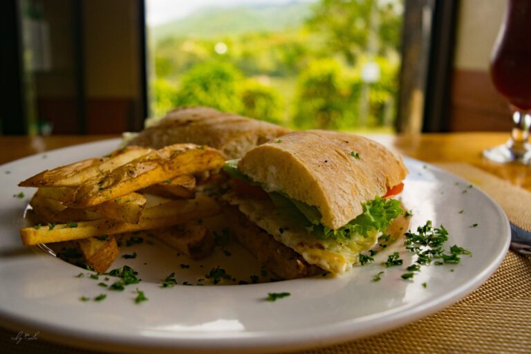 Essence Arenal Eat & Drink