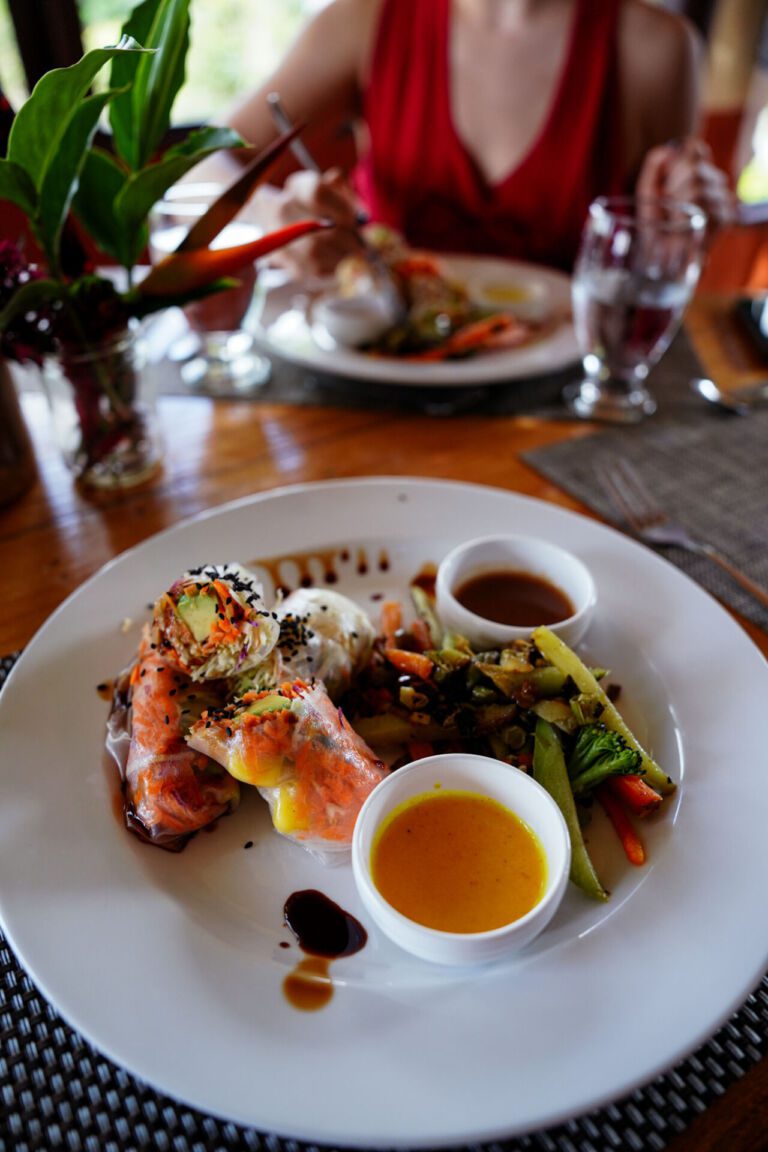 Essence Arenal Eat & Drink