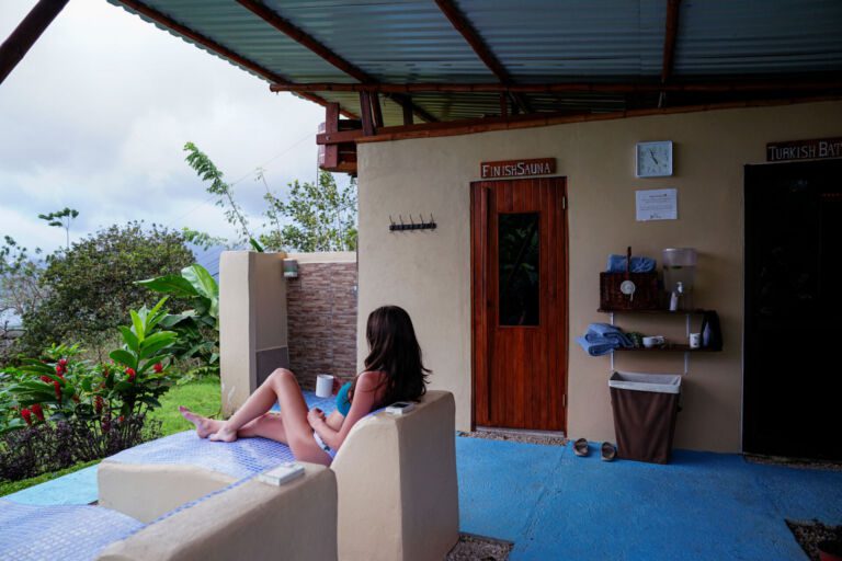 Essence Arenal Spa